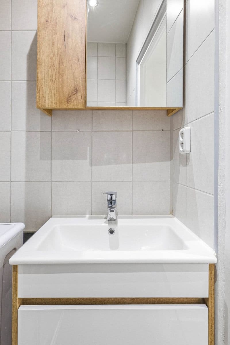 Prenájom bytu 2-izbový 49 m², Jungmannova, Český Brod, Středočeský kraj Prenájom bytu 2-izbový 49 m², Jungmannova, Český Brod, Středočeský kraj