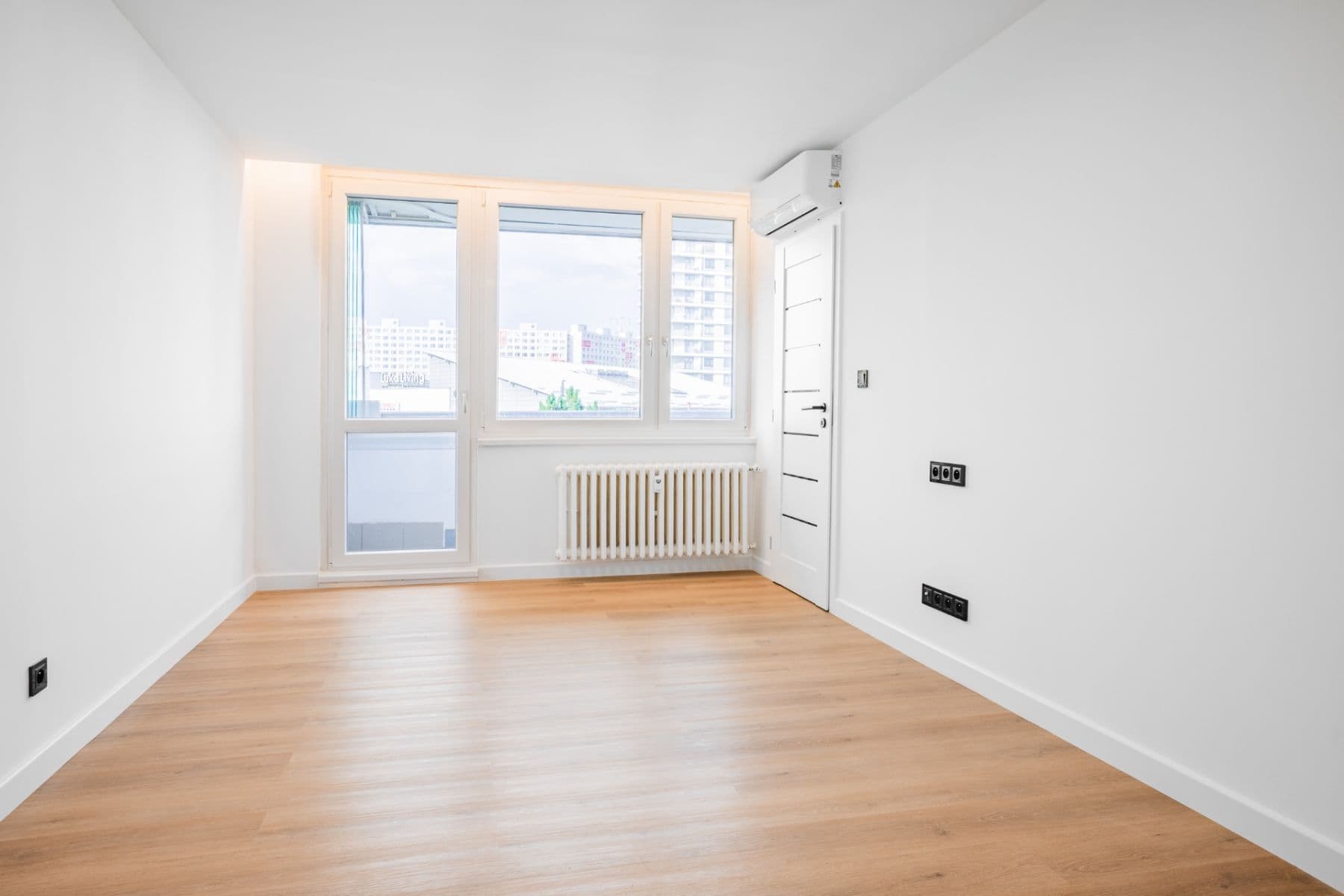 Predaj bytu 2-izbový 46 m², U Jezera, Praha, Praha Predaj bytu 2-izbový 46 m², U Jezera, Praha, Praha