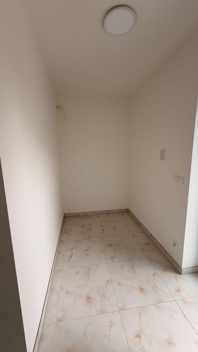 Prenájom domu 120 m², pozemok 399 m², Chrášťany, Středočeský kraj Prenájom domu 120 m², pozemok 399 m², Chrášťany, Středočeský kraj