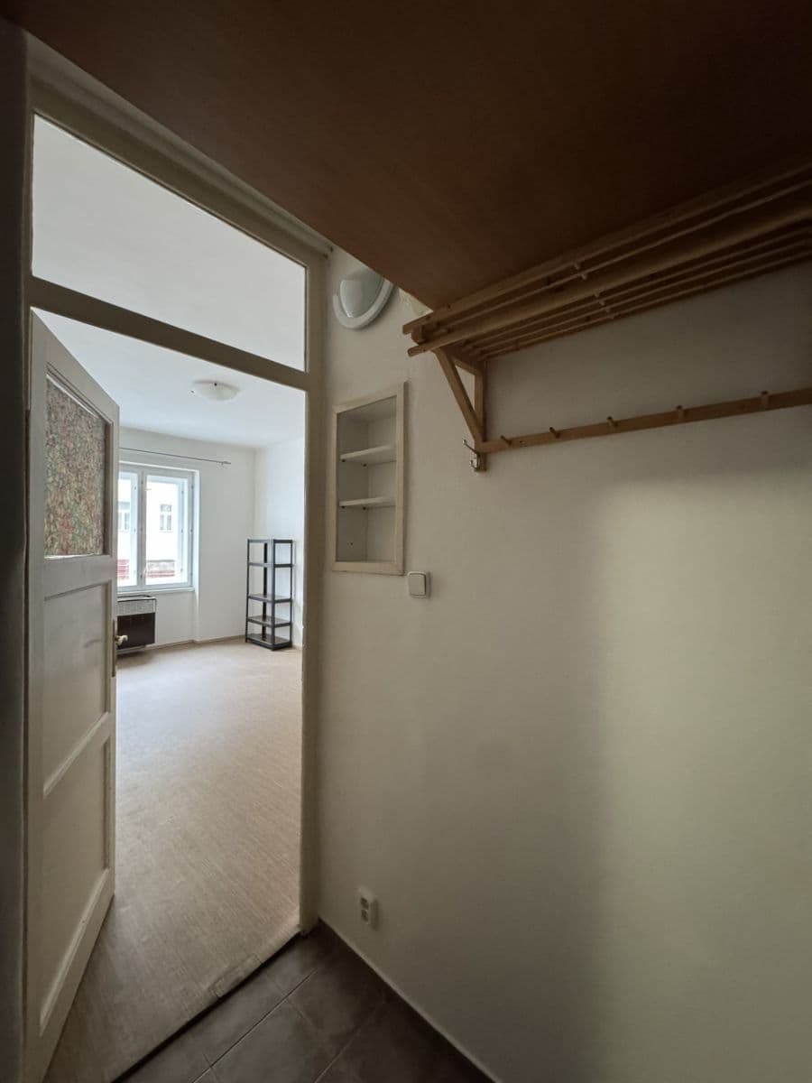 Prenájom bytu Garsoniéra 25 m², Oldřichova, Praha, Praha Prenájom bytu Garsoniéra 25 m², Oldřichova, Praha, Praha