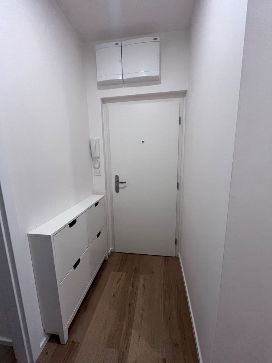 Prenájom bytu 2-izbový 42 m², Musílkova, Praha, Praha Prenájom bytu 2-izbový 42 m², Musílkova, Praha, Praha