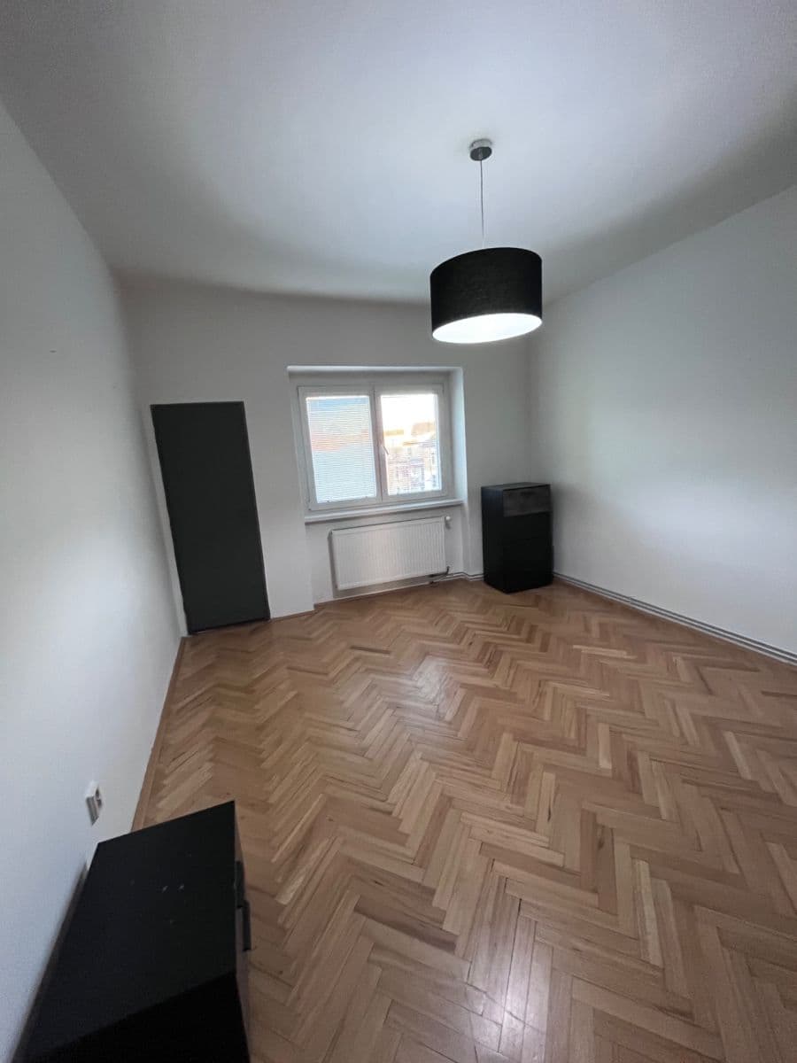 Prenájom bytu 2-izbový 59 m², Chelčického, Plzeň, Plzeňský kraj Prenájom bytu 2-izbový 59 m², Chelčického, Plzeň, Plzeňský kraj