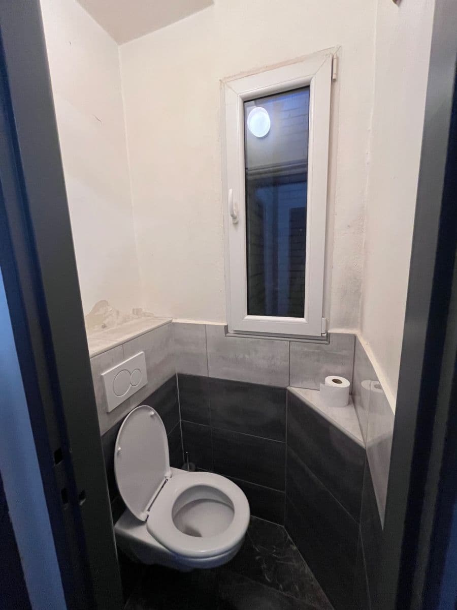 Prenájom bytu 2-izbový 59 m², Chelčického, Plzeň, Plzeňský kraj Prenájom bytu 2-izbový 59 m², Chelčického, Plzeň, Plzeňský kraj