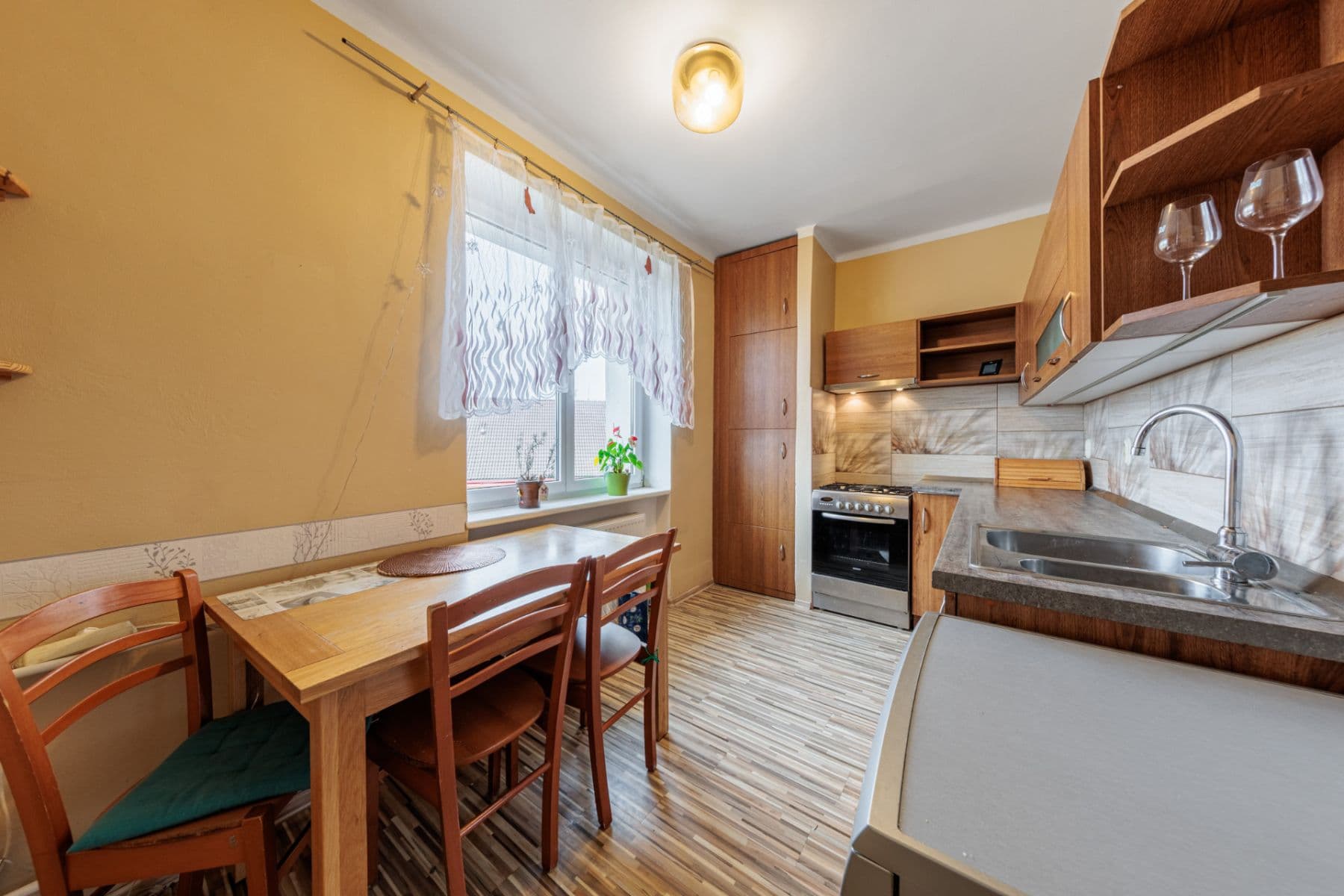 Predaj bytu 4-izbový 82 m², Sokolovská, Sokolov, Karlovarský kraj Predaj bytu 4-izbový 82 m², Sokolovská, Sokolov, Karlovarský kraj