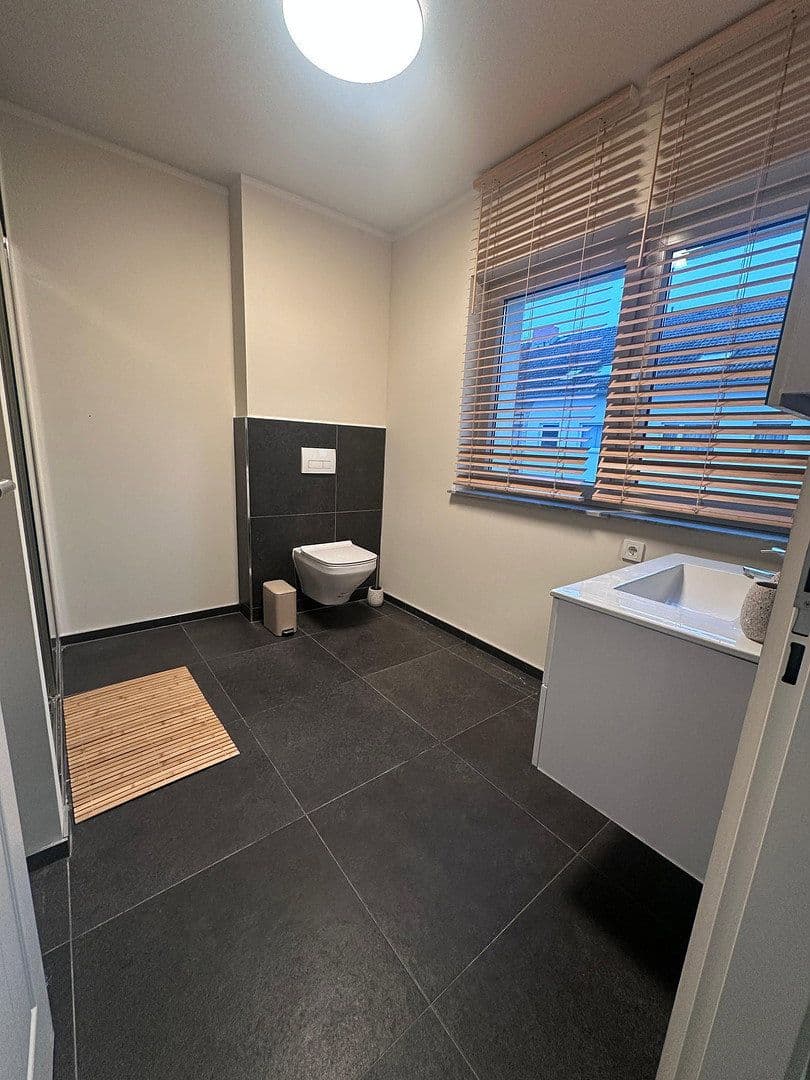 Prenájom bytu 2-izbový 41 m², In der Au 35, Frankfurt am Main, Hesensko Prenájom bytu 2-izbový 41 m², In der Au 35, Frankfurt am Main, Hesensko
