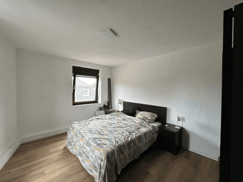 Prenájom bytu 1-izbový 43 m², Zweibachegge 22, Essen, Severné Porýnie - Westfálsko Prenájom bytu 1-izbový 43 m², Zweibachegge 22, Essen, Severné Porýnie - Westfálsko