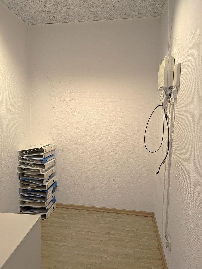 Prenájom kancelárie 103 m², Kaiserslautern, Porýnie-Falcko Prenájom kancelárie 103 m², Kaiserslautern, Porýnie-Falcko