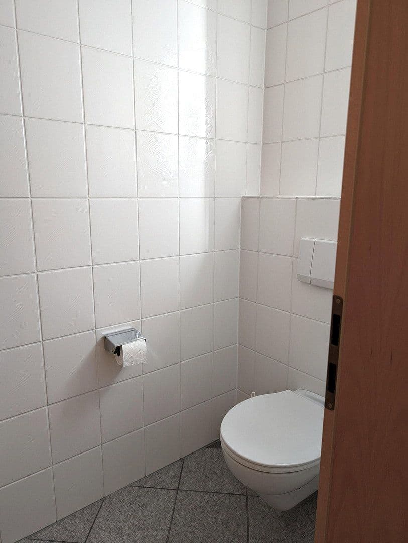 Prenájom kancelárie 103 m², Kaiserslautern, Porýnie-Falcko Prenájom kancelárie 103 m², Kaiserslautern, Porýnie-Falcko