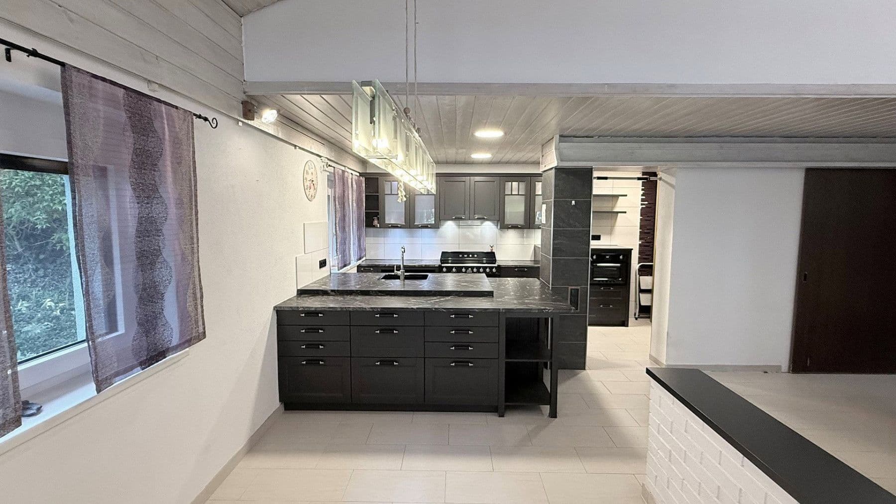 Predaj domu 265 m², pozemok 786 m², Pettnau, Tirolsko Predaj domu 265 m², pozemok 786 m², Pettnau, Tirolsko