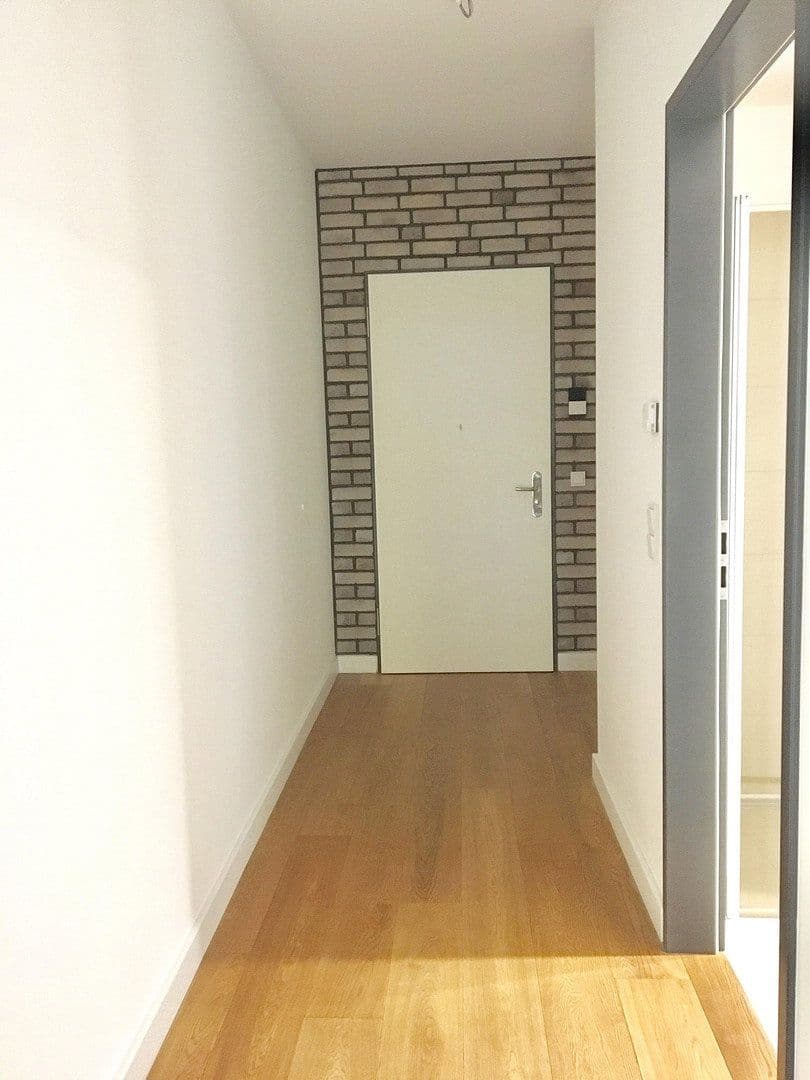 Prenájom bytu 2-izbový 62 m², Otto-Suhr-Allee 18 / 20, Berlin, Berlín Prenájom bytu 2-izbový 62 m², Otto-Suhr-Allee 18 / 20, Berlin, Berlín