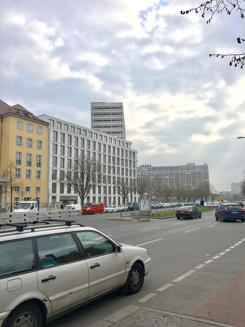 Prenájom bytu 2-izbový 62 m², Otto-Suhr-Allee 18 / 20, Berlin, Berlín Prenájom bytu 2-izbový 62 m², Otto-Suhr-Allee 18 / 20, Berlin, Berlín