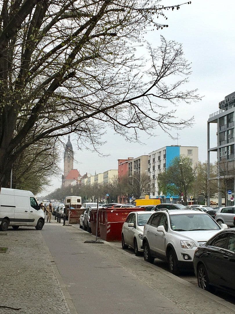 Prenájom bytu 2-izbový 62 m², Otto-Suhr-Allee 18 / 20, Berlin, Berlín Prenájom bytu 2-izbový 62 m², Otto-Suhr-Allee 18 / 20, Berlin, Berlín