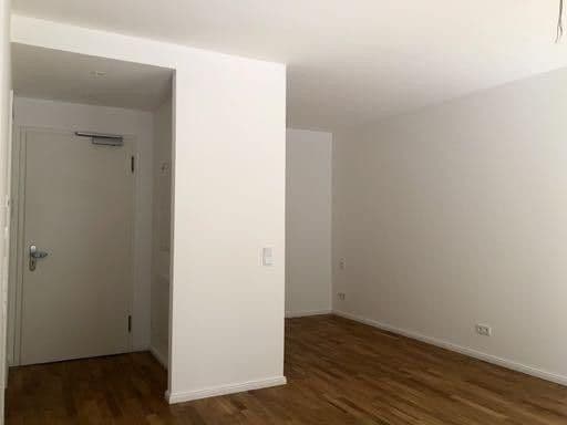 Prenájom bytu 1-izbový 37 m², Schillerstr. 45, Berlin, Berlín Prenájom bytu 1-izbový 37 m², Schillerstr. 45, Berlin, Berlín