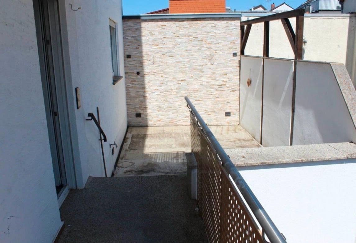 Prenájom bytu 1-izbový 10 m², Taunusstr 2, Kriftel, Hesensko Prenájom bytu 1-izbový 10 m², Taunusstr 2, Kriftel, Hesensko
