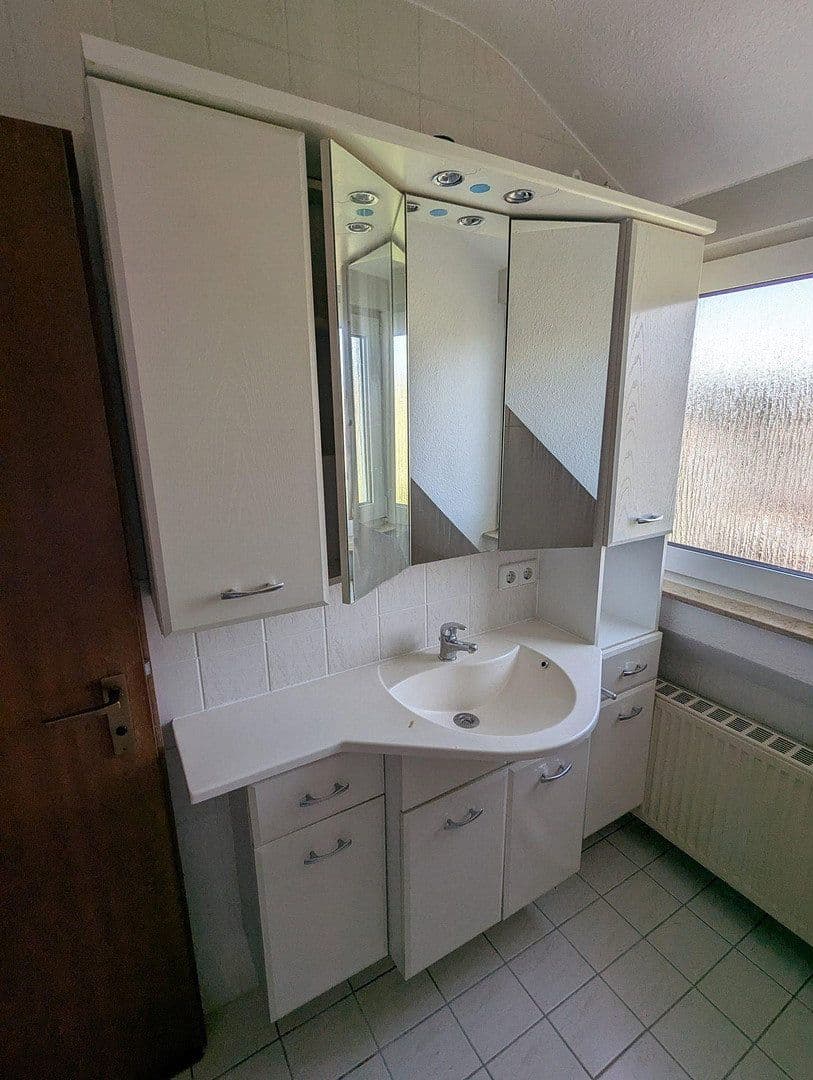 Prenájom bytu 4-izbový 78 m², Im Geiger 75, Stuttgart, Bádensko-Wurttembersko Prenájom bytu 4-izbový 78 m², Im Geiger 75, Stuttgart, Bádensko-Wurttembersko
