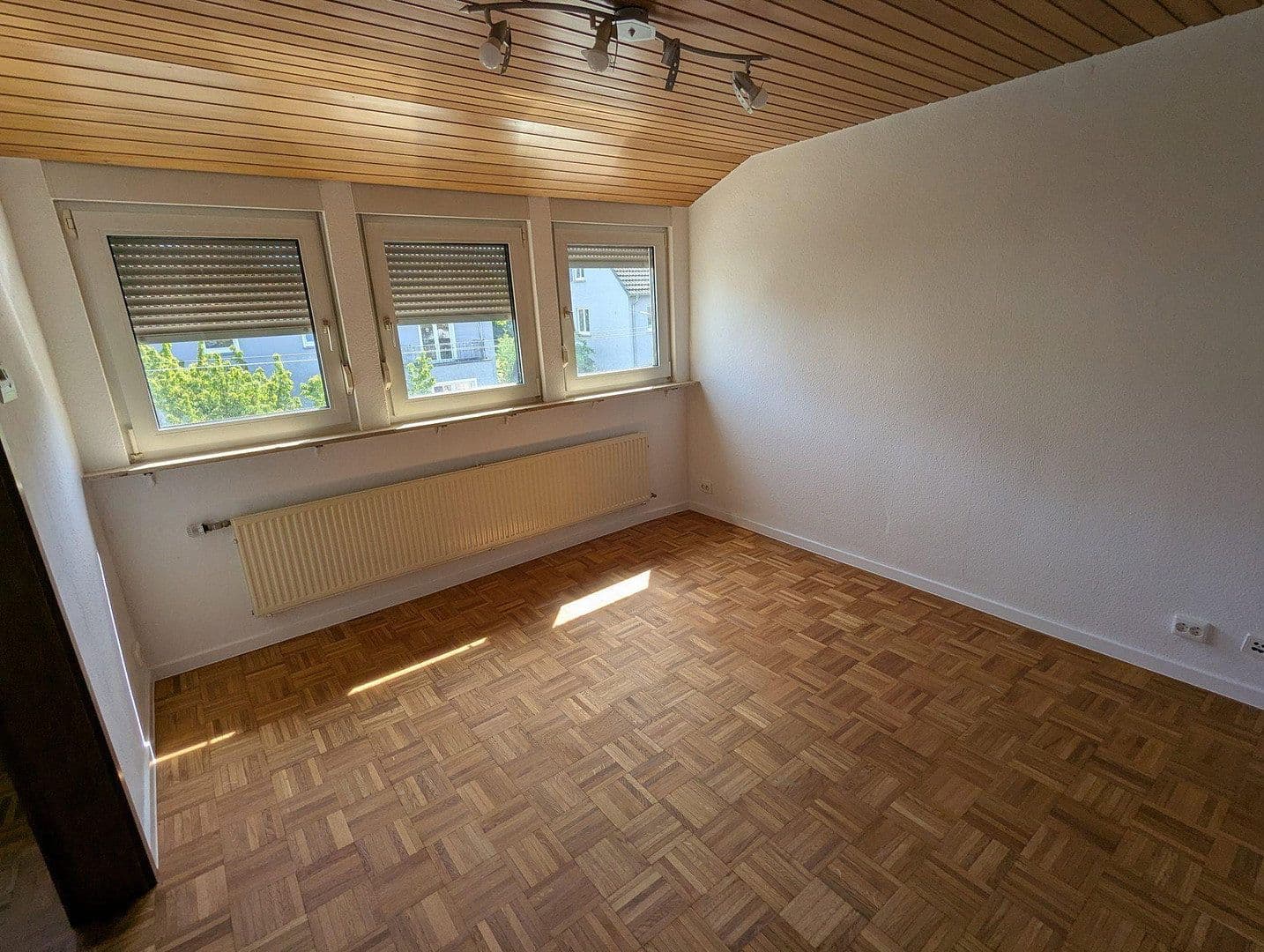 Prenájom bytu 4-izbový 78 m², Im Geiger 75, Stuttgart, Bádensko-Wurttembersko Prenájom bytu 4-izbový 78 m², Im Geiger 75, Stuttgart, Bádensko-Wurttembersko