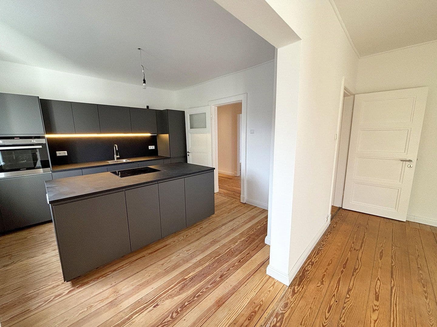 Predaj bytu 4-izbový 95 m², Hamburg, Hamburg Predaj bytu 4-izbový 95 m², Hamburg, Hamburg
