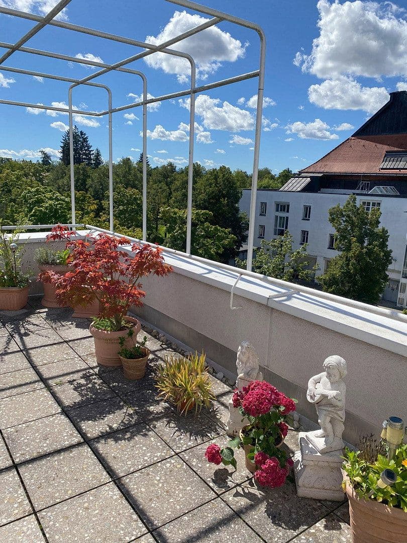 Predaj bytu 4-izbový 133 m², Am Bogen 32, Ottobrunn, Bavorsko Predaj bytu 4-izbový 133 m², Am Bogen 32, Ottobrunn, Bavorsko