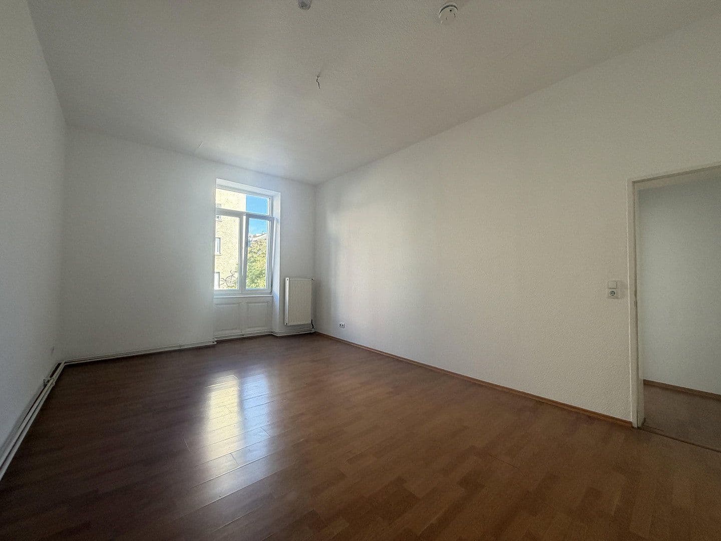 Prenájom bytu 3-izbový 98 m², Eckenheimer Landstraße 103, Frankfurt am Main, Hesensko Prenájom bytu 3-izbový 98 m², Eckenheimer Landstraße 103, Frankfurt am Main, Hesensko