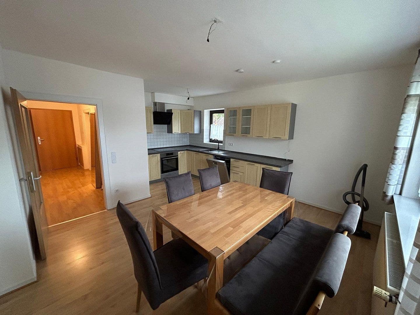Prenájom bytu 3-izbový 90 m², Im Bachacker 24, Dautphetal, Hesensko Prenájom bytu 3-izbový 90 m², Im Bachacker 24, Dautphetal, Hesensko
