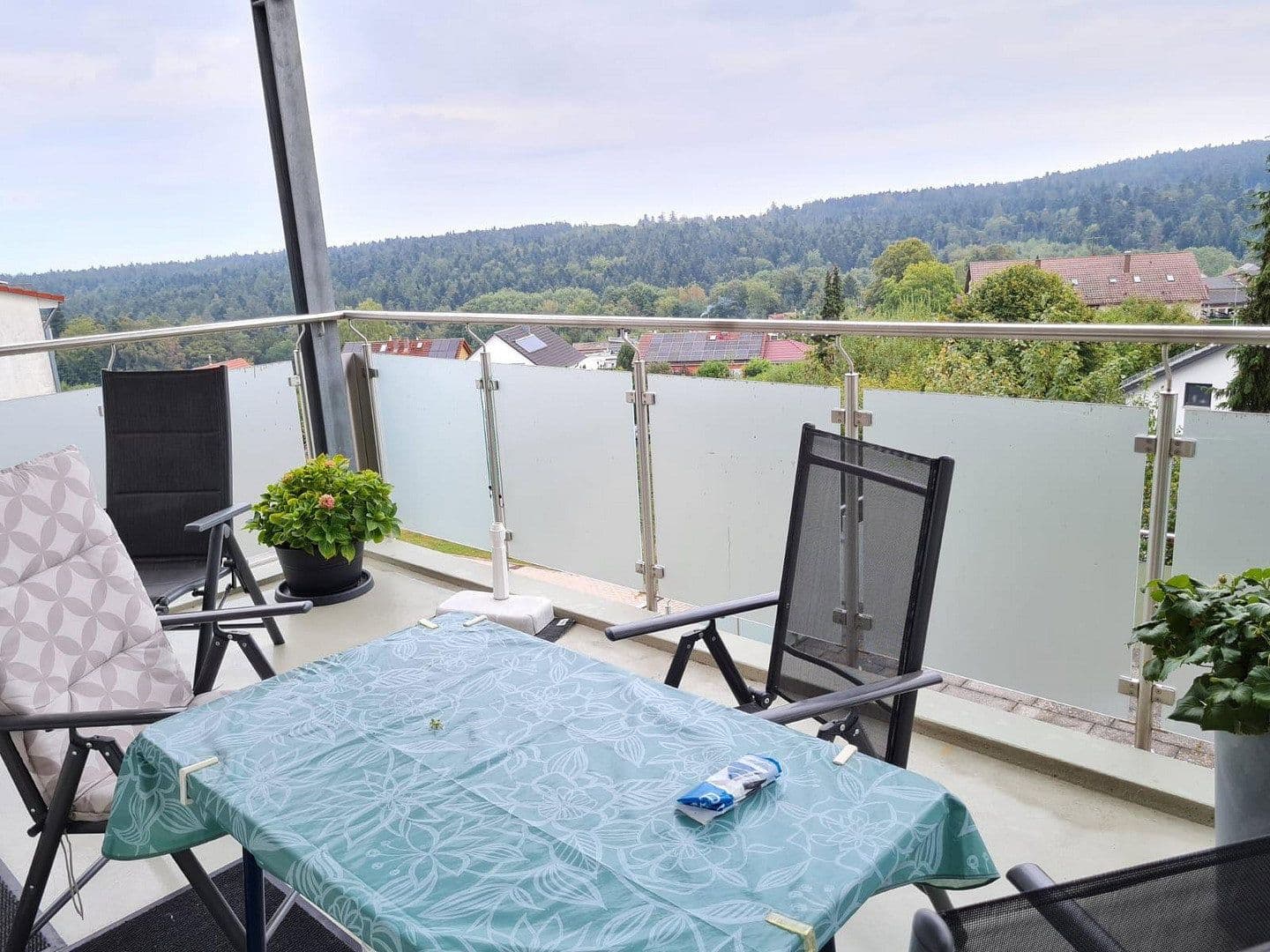 Prenájom bytu 4-izbový 89 m², Römerweg 31, Schömberg, Bádensko-Wurttembersko Prenájom bytu 4-izbový 89 m², Römerweg 31, Schömberg, Bádensko-Wurttembersko