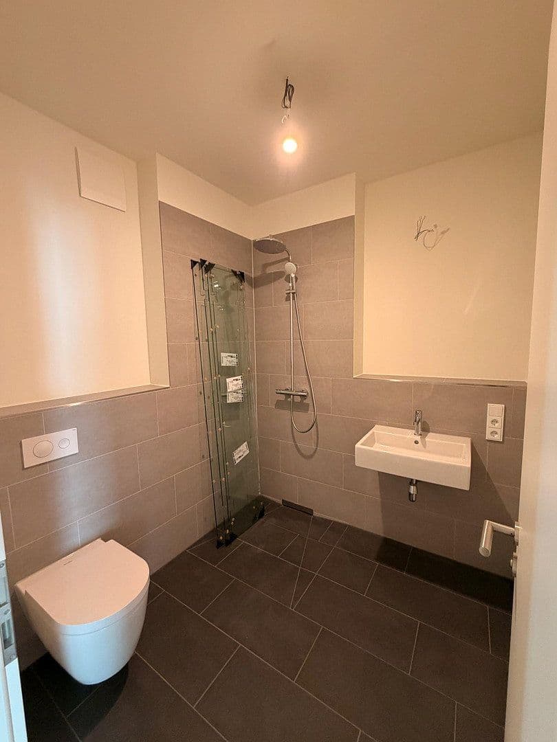 Prenájom bytu 3-izbový 98 m², Billhorner Kanalstraße 64, Hamburg, Hamburg Prenájom bytu 3-izbový 98 m², Billhorner Kanalstraße 64, Hamburg, Hamburg