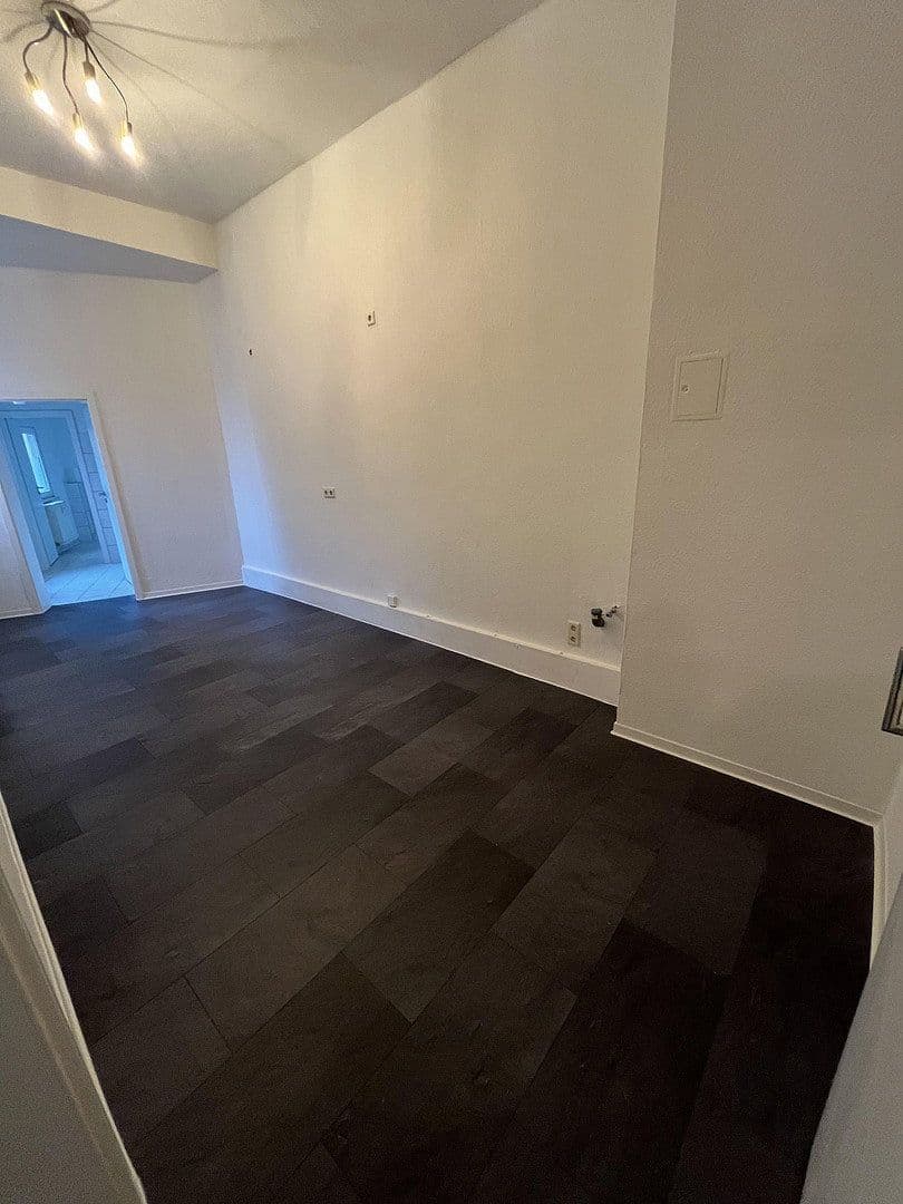 Predaj domu 553 m², Bismarckstraße 47, Bitterfeld-Wolfen, Sasko-Anhaltsko Predaj domu 553 m², Bismarckstraße 47, Bitterfeld-Wolfen, Sasko-Anhaltsko