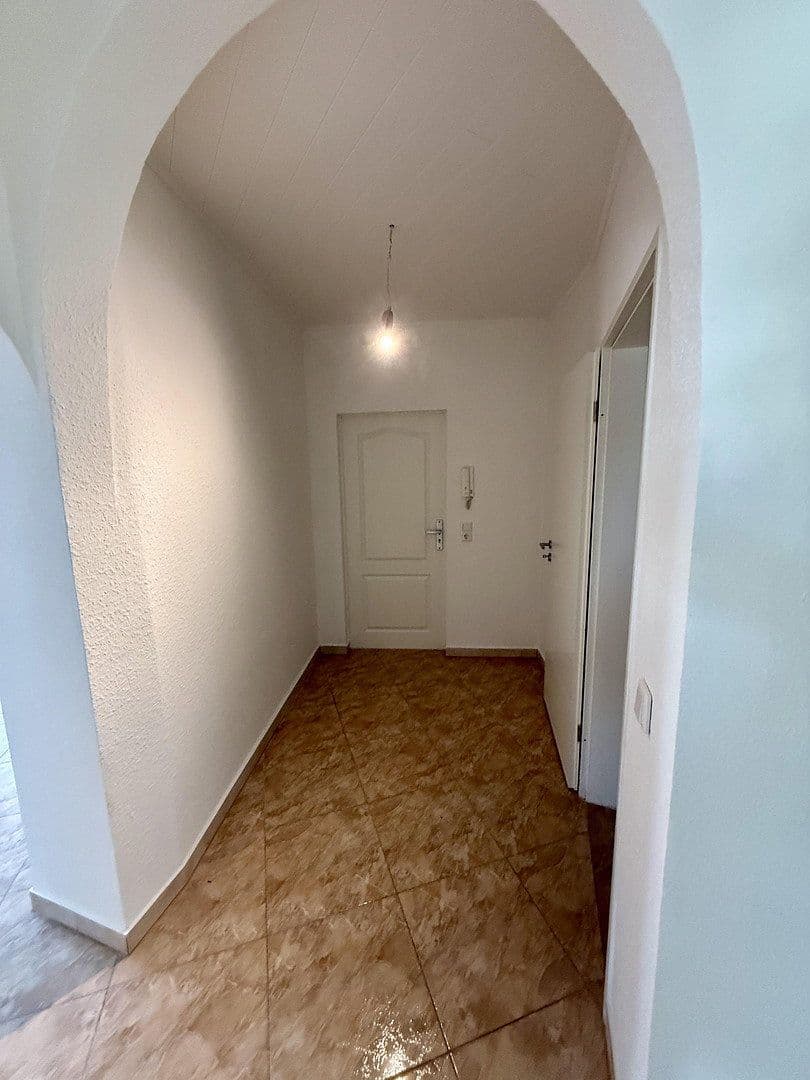 Prenájom bytu 3-izbový 80 m², Altstadtstraße 25, Leverkusen, Severné Porýnie - Westfálsko Prenájom bytu 3-izbový 80 m², Altstadtstraße 25, Leverkusen, Severné Porýnie - Westfálsko