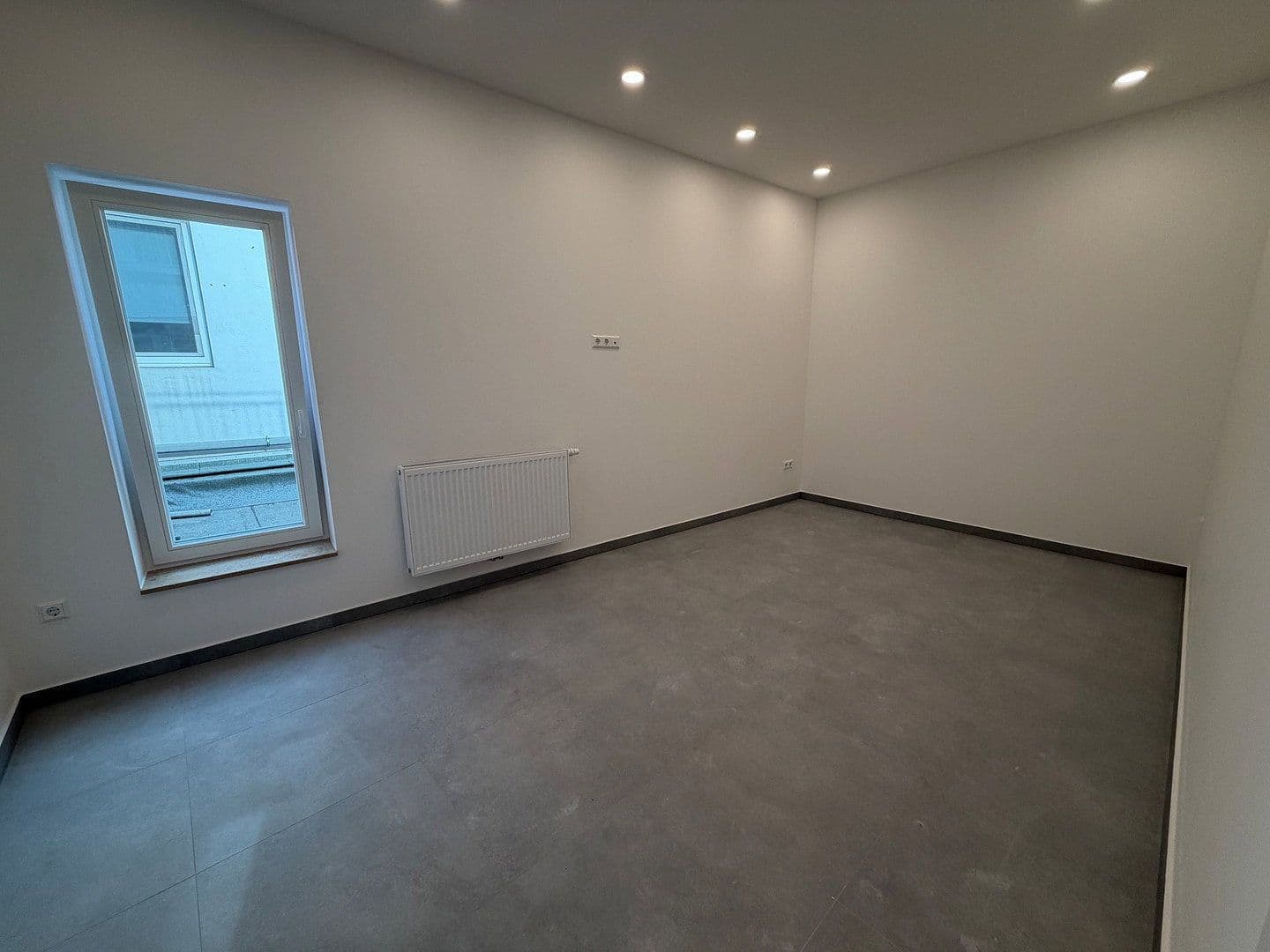 Prenájom bytu 4-izbový 95 m², Gaststraße 9, Oldenburg, Dolné Sasko Prenájom bytu 4-izbový 95 m², Gaststraße 9, Oldenburg, Dolné Sasko