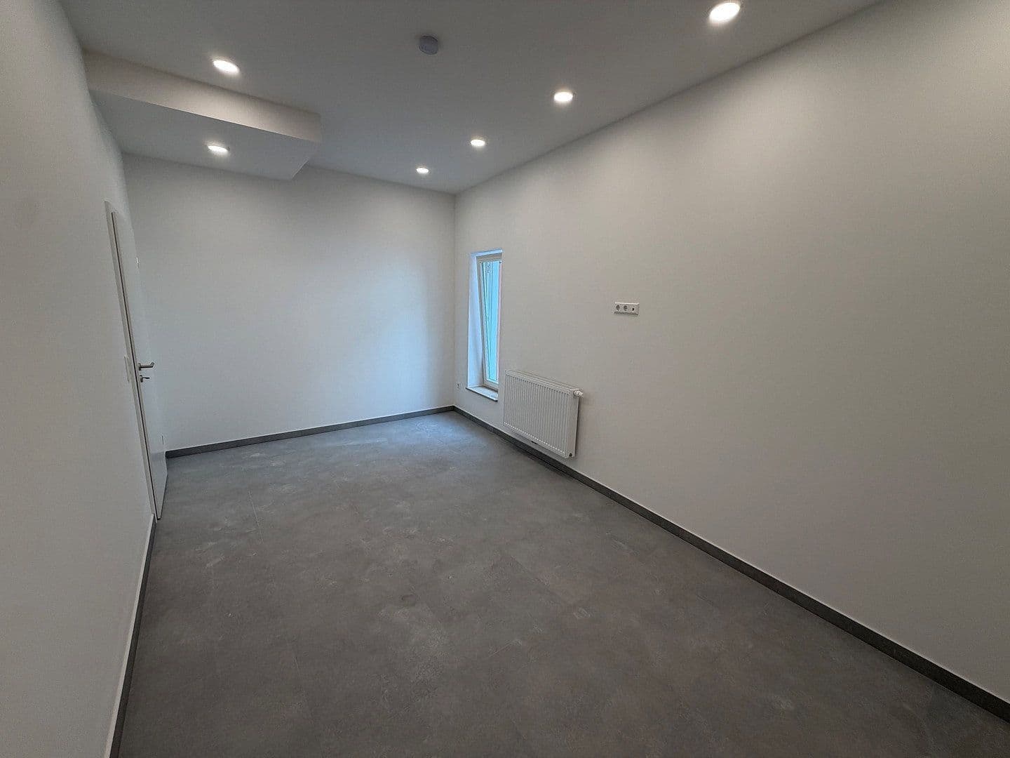 Prenájom bytu 4-izbový 95 m², Gaststraße 9, Oldenburg, Dolné Sasko Prenájom bytu 4-izbový 95 m², Gaststraße 9, Oldenburg, Dolné Sasko