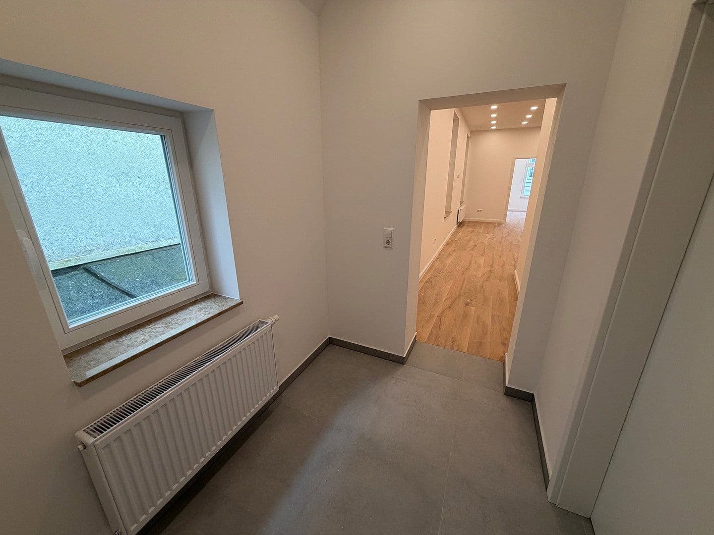 Prenájom bytu 4-izbový 95 m², Gaststraße 9, Oldenburg, Dolné Sasko Prenájom bytu 4-izbový 95 m², Gaststraße 9, Oldenburg, Dolné Sasko