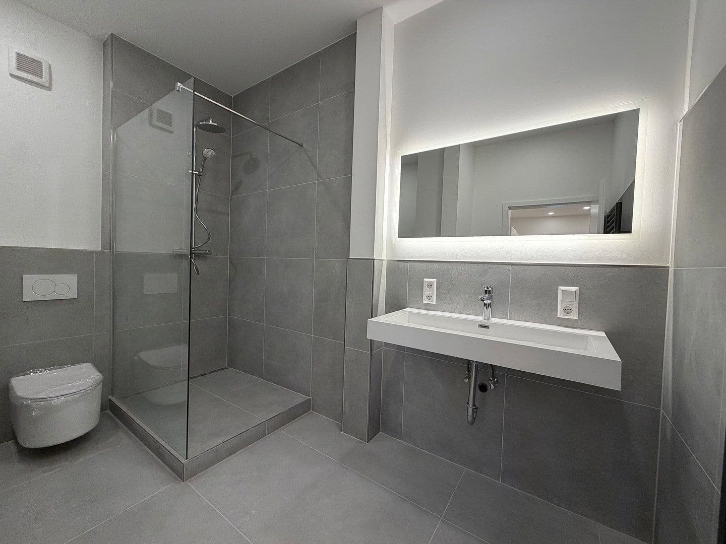 Prenájom bytu 4-izbový 95 m², Gaststraße 9, Oldenburg, Dolné Sasko Prenájom bytu 4-izbový 95 m², Gaststraße 9, Oldenburg, Dolné Sasko