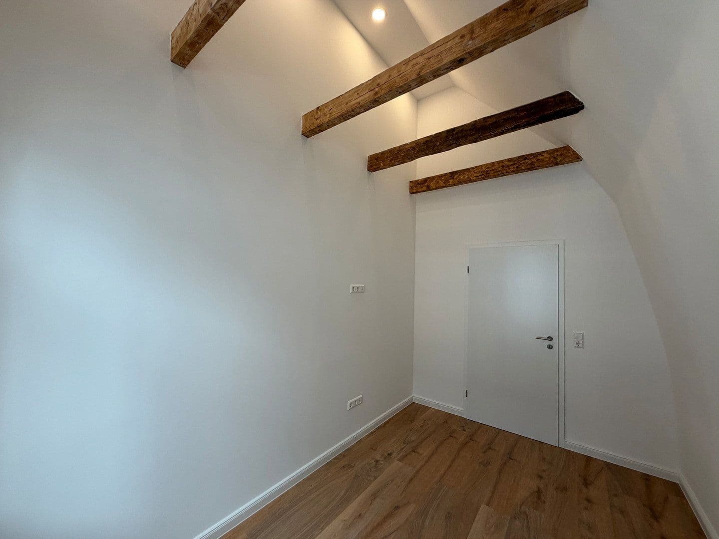 Prenájom bytu 3-izbový 79 m², Gaststraße 9, Oldenburg, Dolné Sasko Prenájom bytu 3-izbový 79 m², Gaststraße 9, Oldenburg, Dolné Sasko