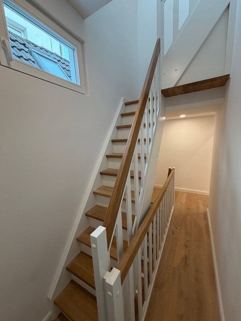 Prenájom bytu 3-izbový 79 m², Gaststraße 9, Oldenburg, Dolné Sasko Prenájom bytu 3-izbový 79 m², Gaststraße 9, Oldenburg, Dolné Sasko