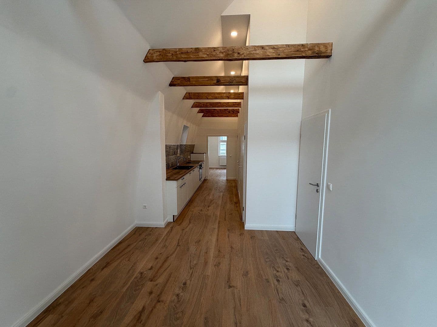 Prenájom bytu 3-izbový 79 m², Gaststraße 9, Oldenburg, Dolné Sasko Prenájom bytu 3-izbový 79 m², Gaststraße 9, Oldenburg, Dolné Sasko
