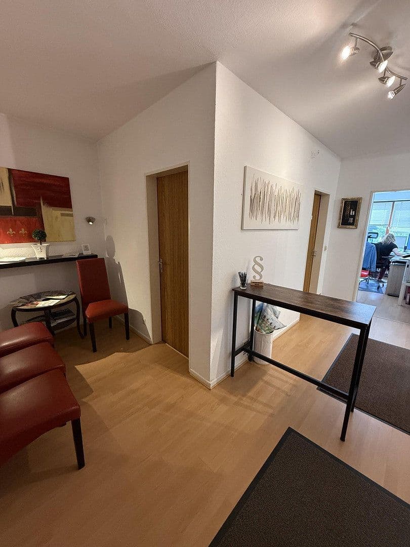 Prenájom kancelárie 170 m², Wasserkrüger Weg 17, Mölln, Šlezvicko-Holštajnsko Prenájom kancelárie 170 m², Wasserkrüger Weg 17, Mölln, Šlezvicko-Holštajnsko