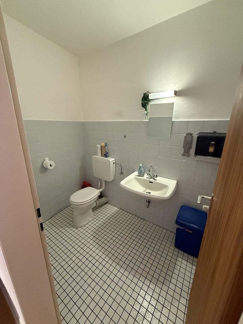 Prenájom kancelárie 170 m², Wasserkrüger Weg 17, Mölln, Šlezvicko-Holštajnsko Prenájom kancelárie 170 m², Wasserkrüger Weg 17, Mölln, Šlezvicko-Holštajnsko