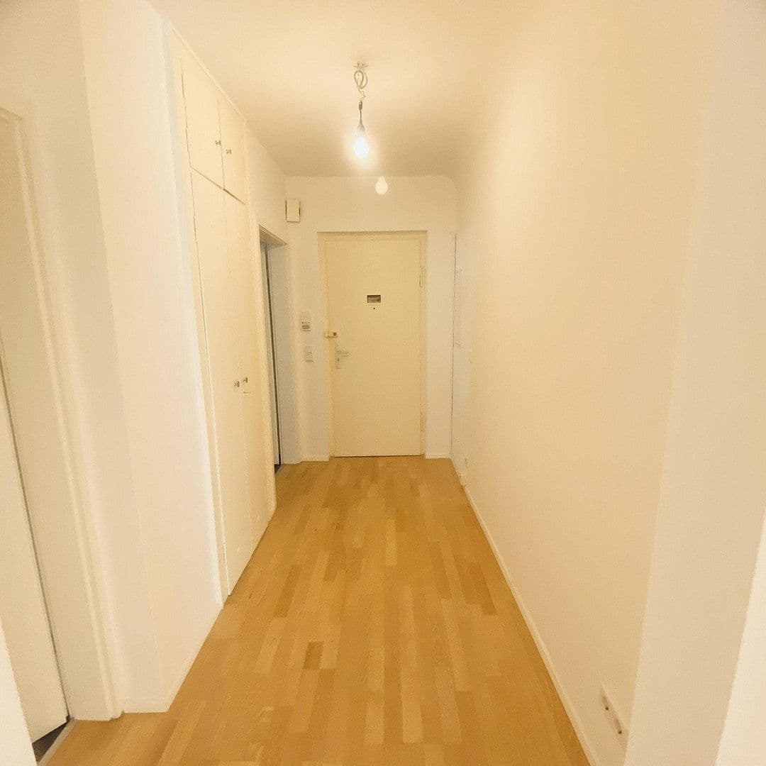 Prenájom bytu 2-izbový 65 m², Maxtorgraben 0, Nürnberg, Bavorsko Prenájom bytu 2-izbový 65 m², Maxtorgraben 0, Nürnberg, Bavorsko