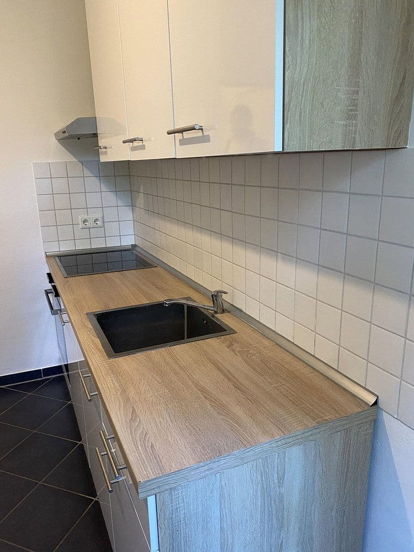 Prenájom bytu 2-izbový 65 m², Maxtorgraben 0, Nürnberg, Bavorsko Prenájom bytu 2-izbový 65 m², Maxtorgraben 0, Nürnberg, Bavorsko