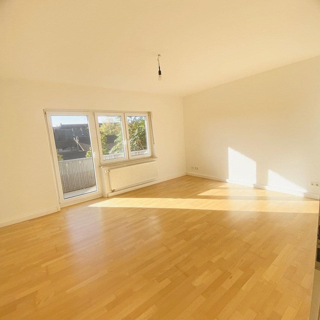 Prenájom bytu 2-izbový 65 m², Maxtorgraben 0, Nürnberg, Bavorsko Prenájom bytu 2-izbový 65 m², Maxtorgraben 0, Nürnberg, Bavorsko