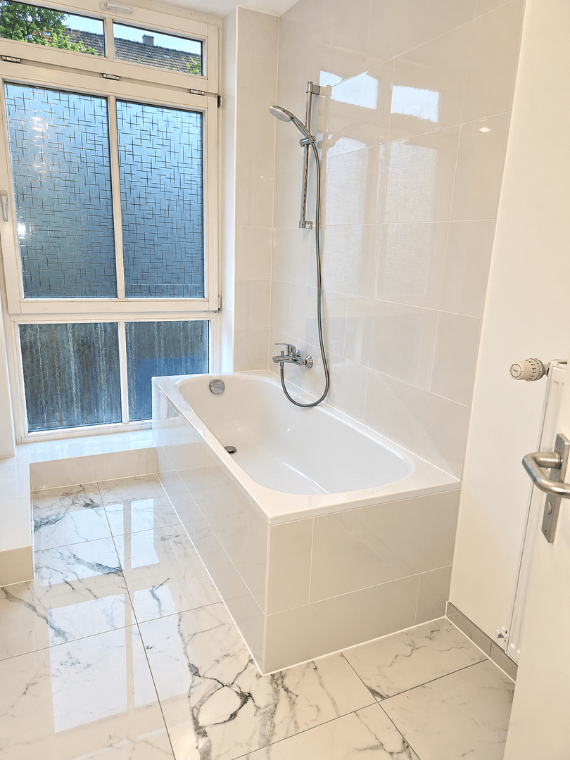 Predaj bytu 3-izbový 85 m², Alfred-Kowalke-Straße 14, Berlin, Berlín Predaj bytu 3-izbový 85 m², Alfred-Kowalke-Straße 14, Berlin, Berlín