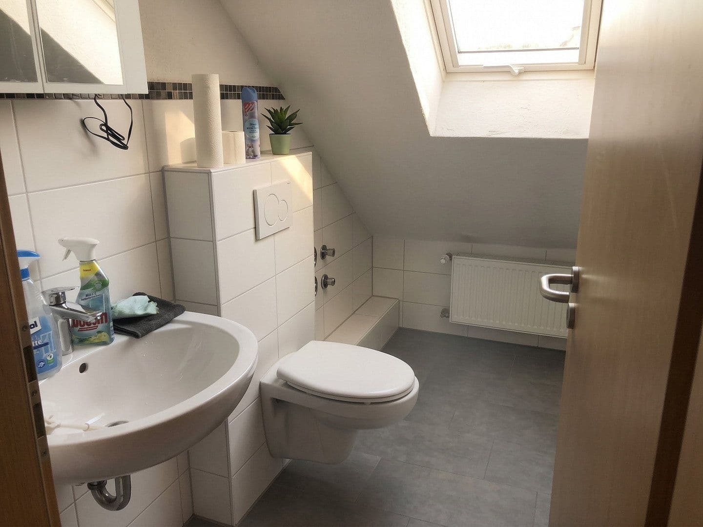 Prenájom bytu 2-izbový 47 m², Voßstraße 12, Brühl, Bádensko-Wurttembersko Prenájom bytu 2-izbový 47 m², Voßstraße 12, Brühl, Bádensko-Wurttembersko