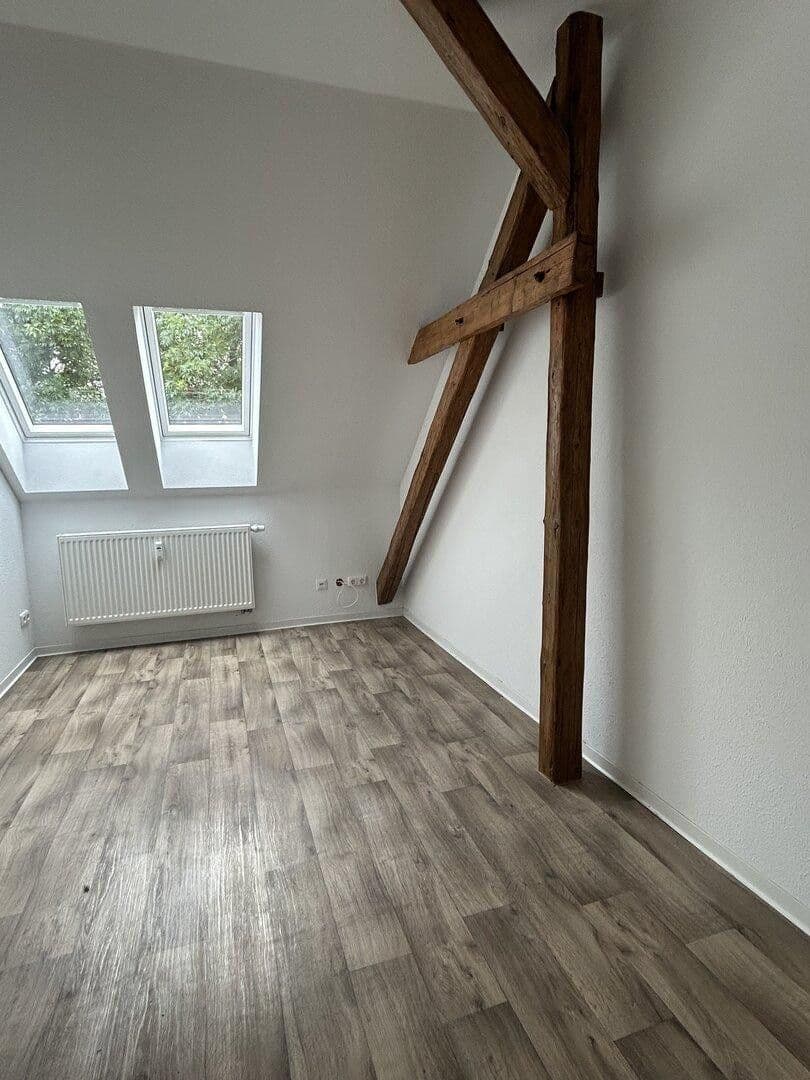 Prenájom bytu 5-izbový 125 m², Magdeburg, Sasko-Anhaltsko Prenájom bytu 5-izbový 125 m², Magdeburg, Sasko-Anhaltsko