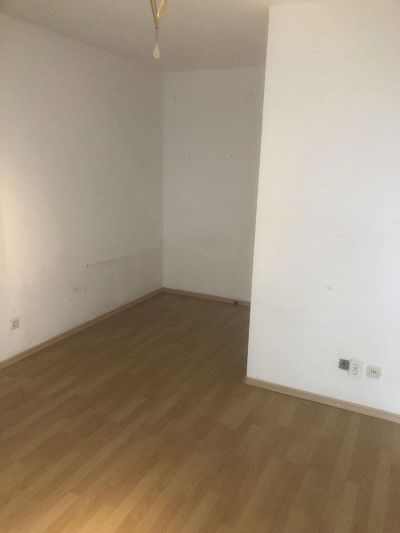 Prenájom bytu 1-izbový 29 m², Burgundenstr.1, Biebesheim am Rhein, Hesensko Prenájom bytu 1-izbový 29 m², Burgundenstr.1, Biebesheim am Rhein, Hesensko