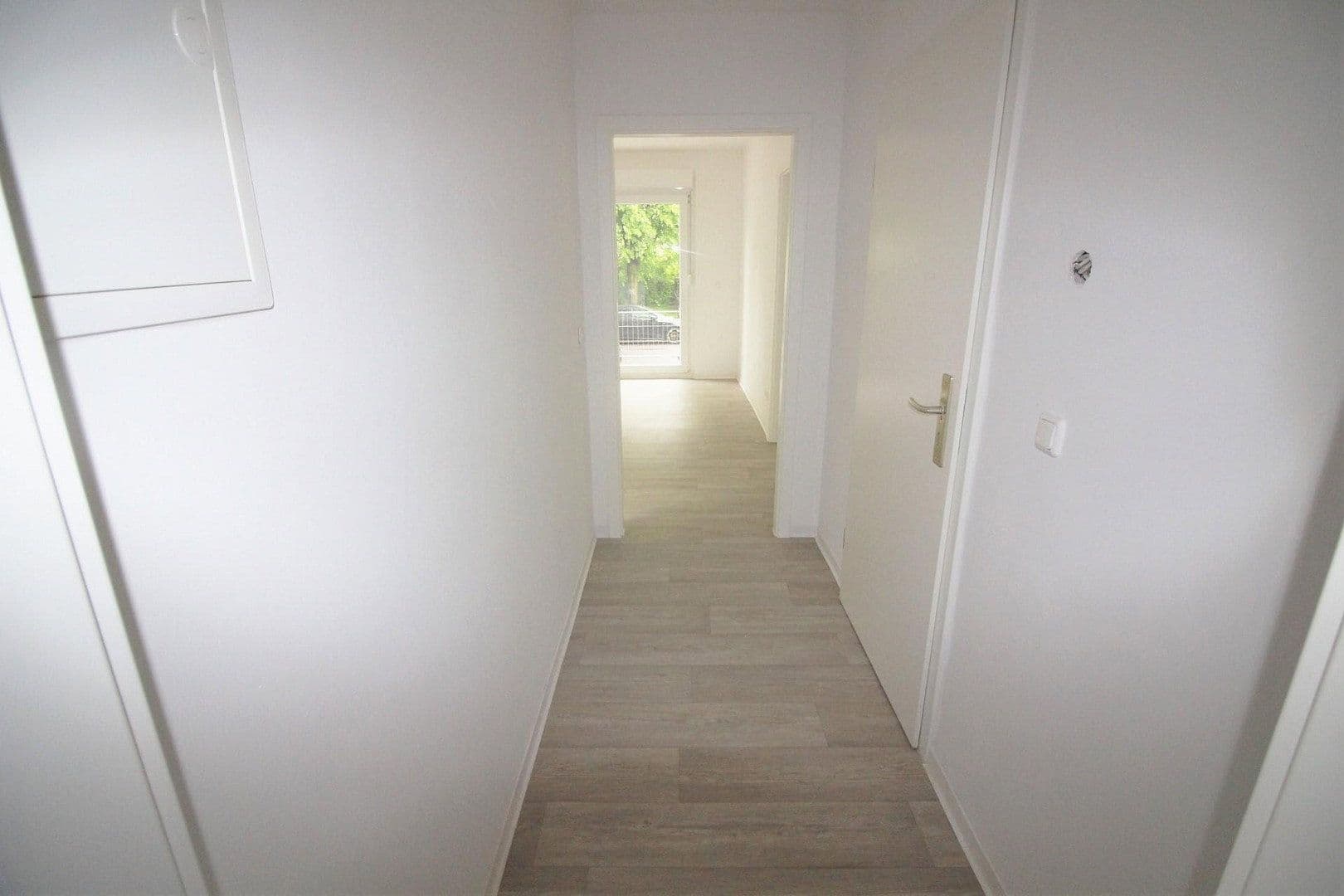 Prenájom bytu 2-izbový 45 m², Magdeburg, Sasko-Anhaltsko Prenájom bytu 2-izbový 45 m², Magdeburg, Sasko-Anhaltsko