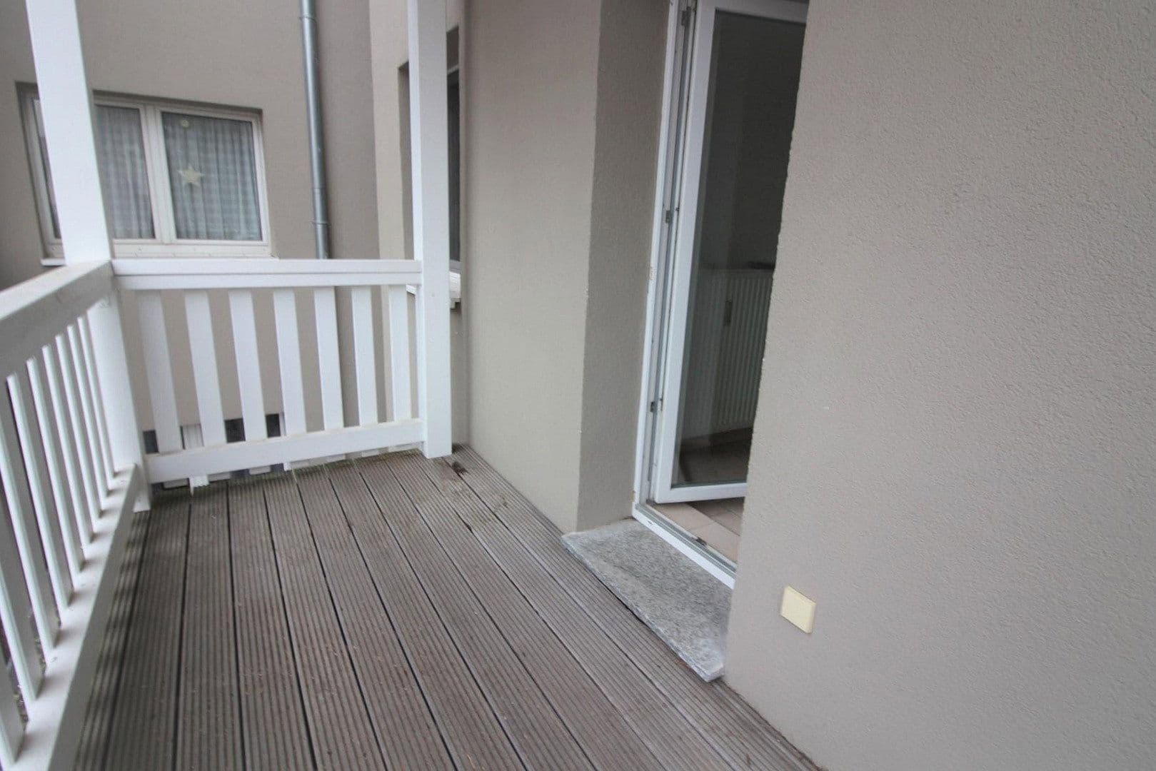 Prenájom bytu 5-izbový 120 m², Magdeburg, Sasko-Anhaltsko Prenájom bytu 5-izbový 120 m², Magdeburg, Sasko-Anhaltsko