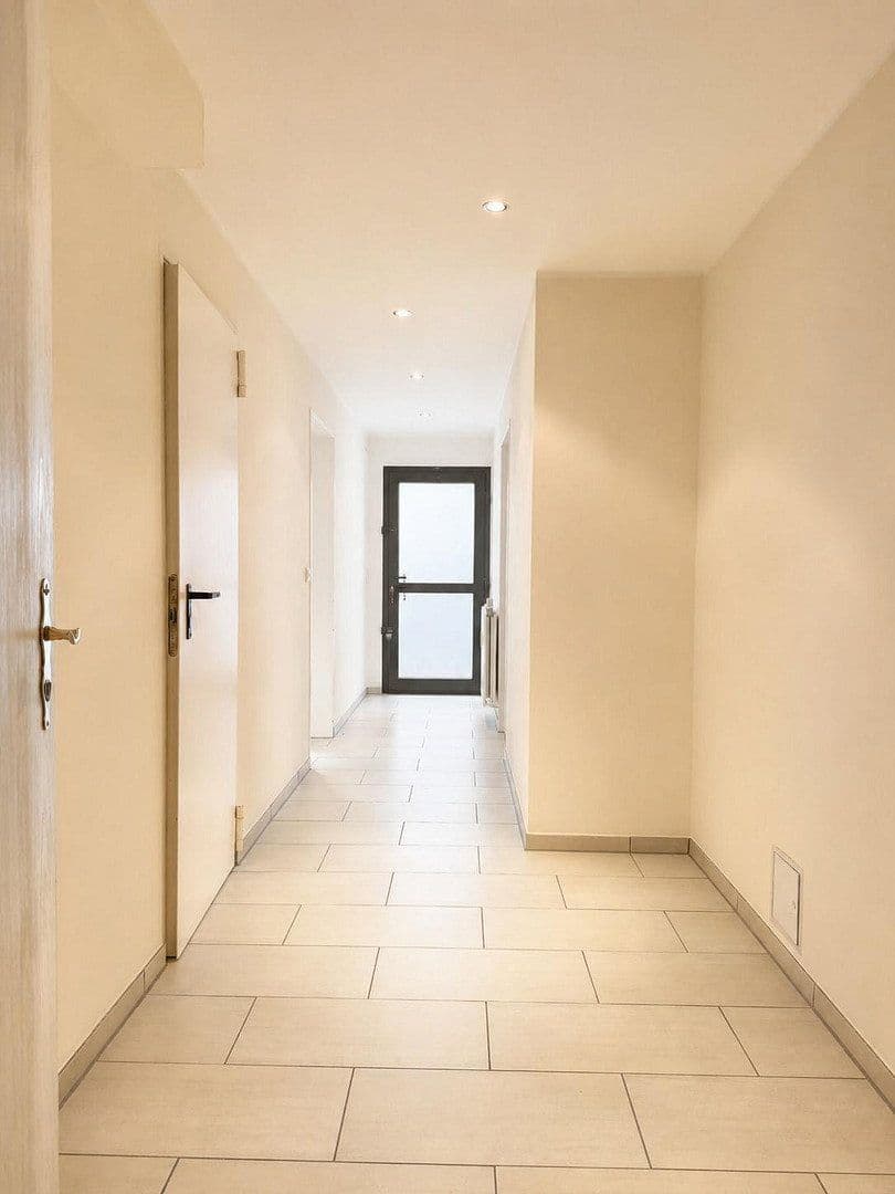 Predaj domu 154 m², pozemok 523 m², Weimarer Strasse 61, Bornheim, Severné Porýnie - Westfálsko Predaj domu 154 m², pozemok 523 m², Weimarer Strasse 61, Bornheim, Severné Porýnie - Westfálsko