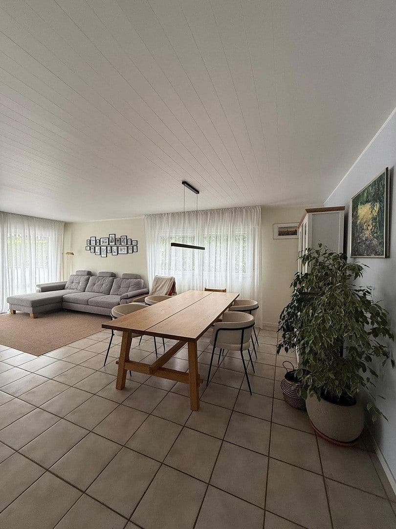 Predaj domu 154 m², pozemok 523 m², Weimarer Strasse 61, Bornheim, Severné Porýnie - Westfálsko Predaj domu 154 m², pozemok 523 m², Weimarer Strasse 61, Bornheim, Severné Porýnie - Westfálsko