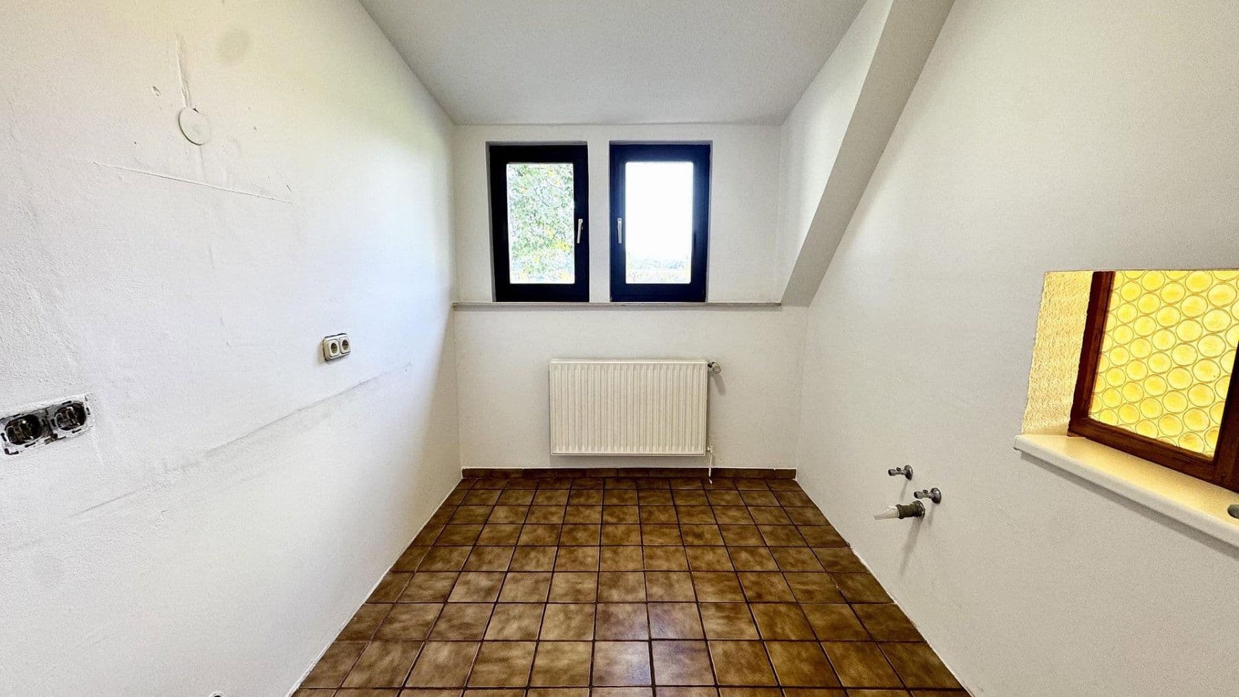 Predaj domu 216 m², pozemok 312 m², Heimstraße 29, Hirschaid, Bavorsko Predaj domu 216 m², pozemok 312 m², Heimstraße 29, Hirschaid, Bavorsko