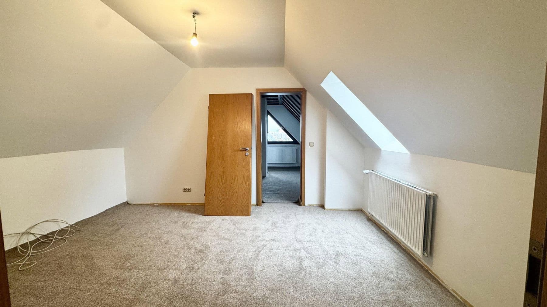 Predaj domu 216 m², pozemok 312 m², Heimstraße 29, Hirschaid, Bavorsko Predaj domu 216 m², pozemok 312 m², Heimstraße 29, Hirschaid, Bavorsko